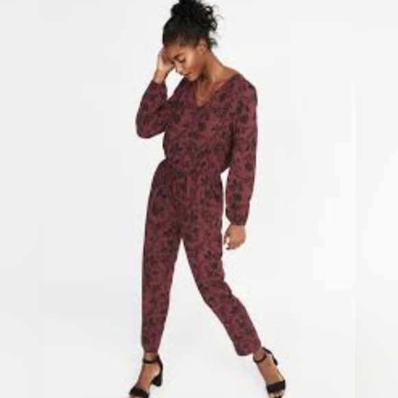 NWT Burgundy & Black Jumper Drawstring Elastic Waist Pockets Women's Small - Picture 1 of 14